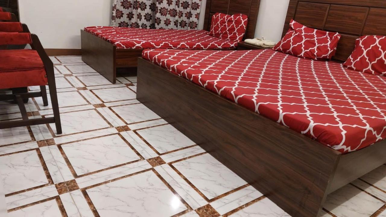 Gulshan Guest House カラチ エクステリア 写真