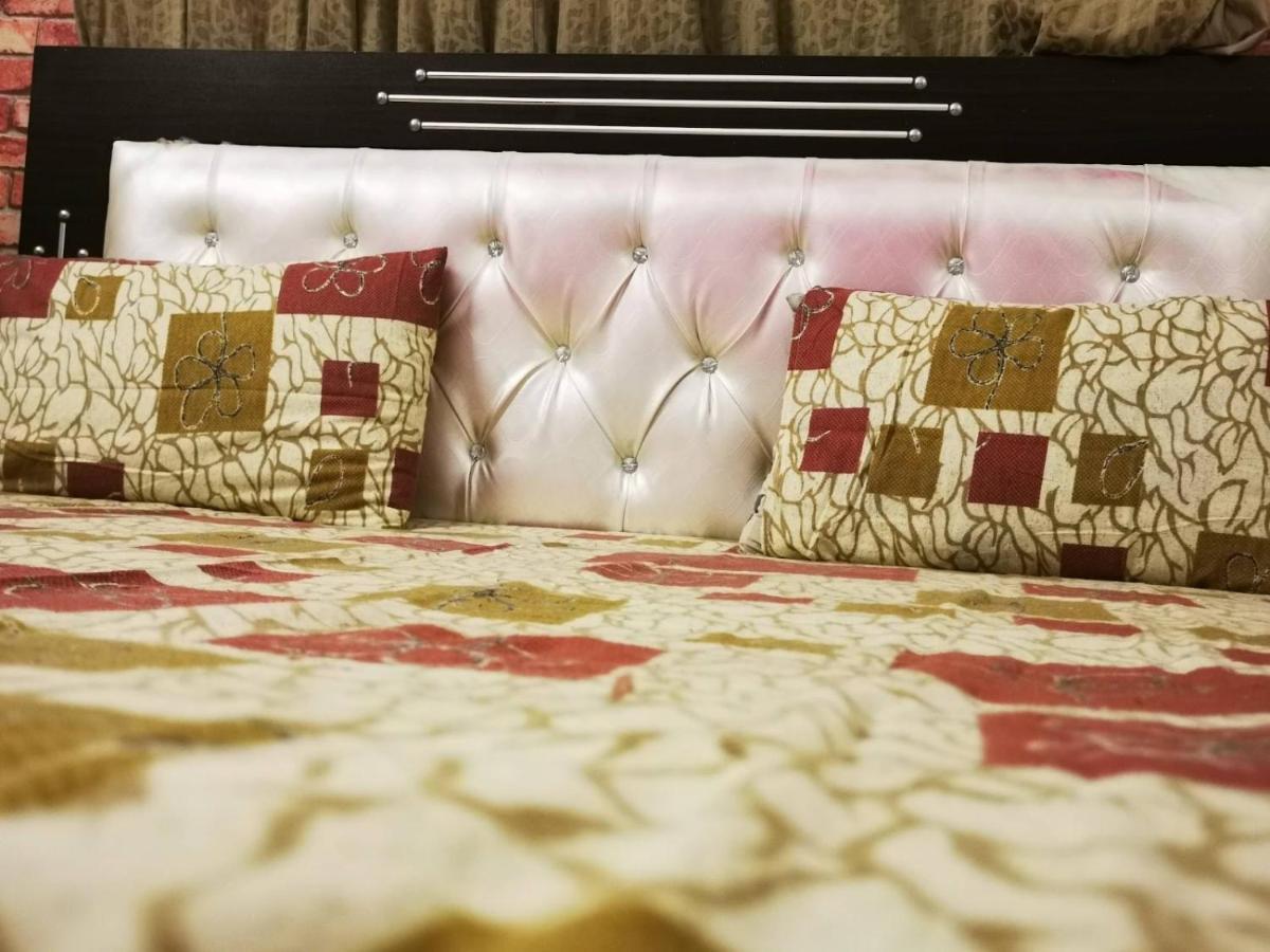 Gulshan Guest House カラチ エクステリア 写真