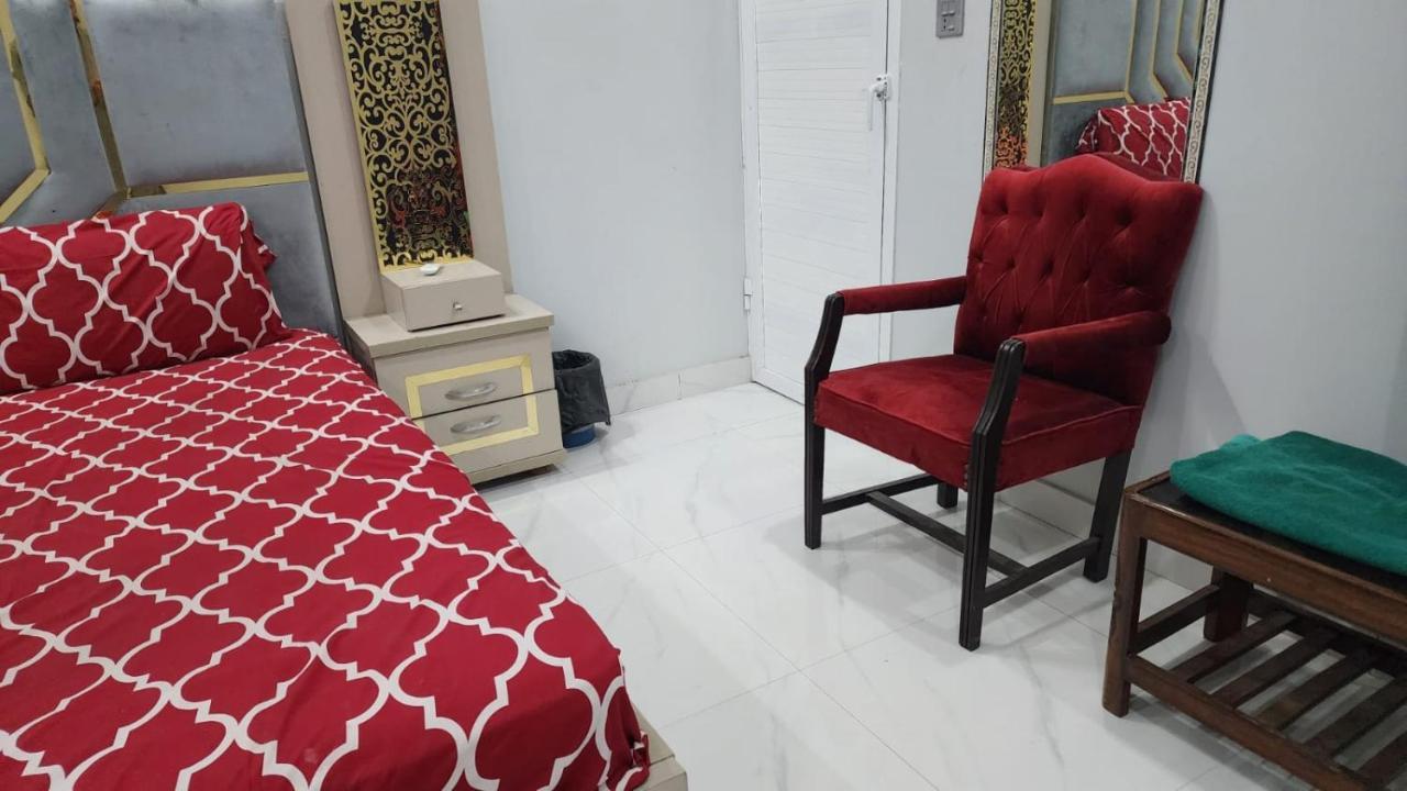 Gulshan Guest House カラチ エクステリア 写真