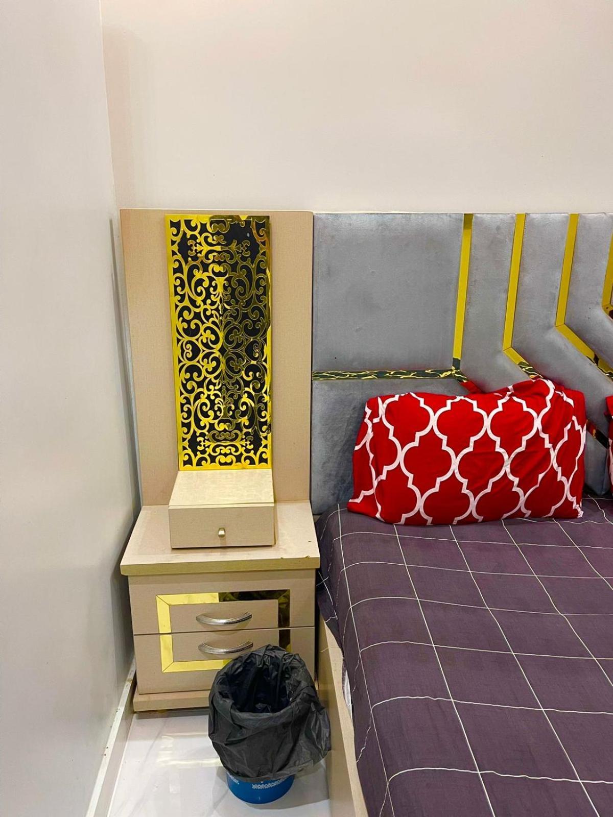 Gulshan Guest House カラチ エクステリア 写真